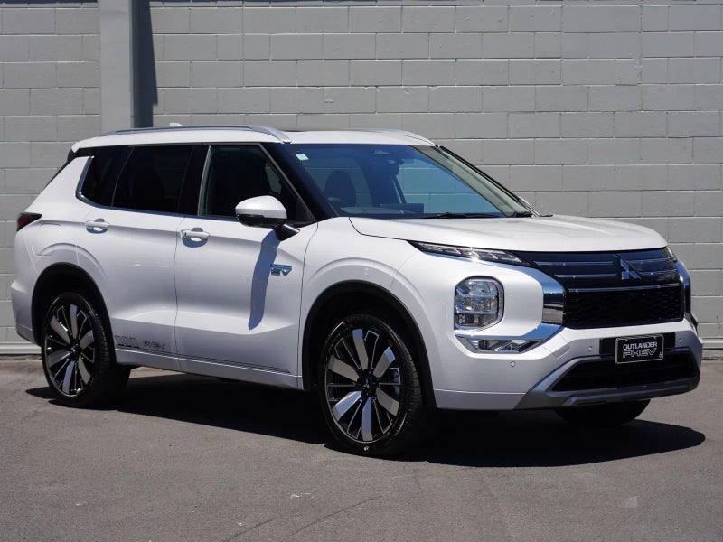 2026 Mitsubishi Outlander PHEV VRX 4WD