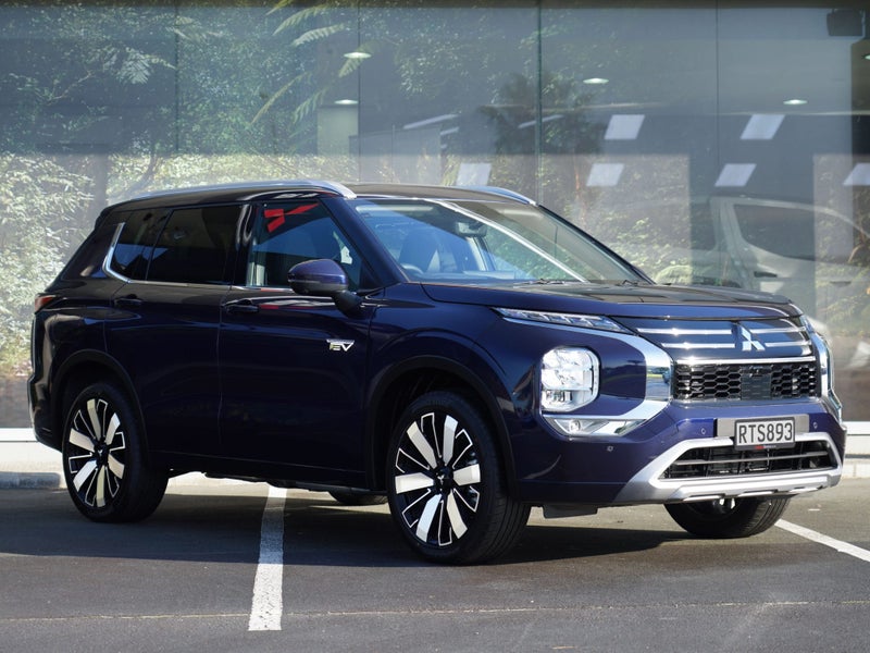 2026 Mitsubishi Outlander PHEV VRX 4WD 7 SEAT SUV