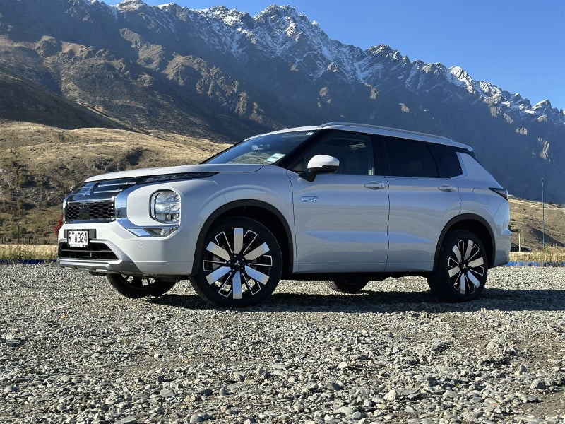 2026 Mitsubishi Outlander PHEV VRX (S-AWC)