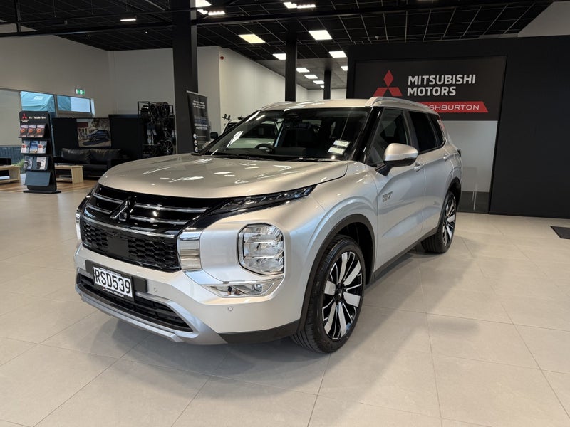 2026 Mitsubishi Outlander PHEV XLS 4WD