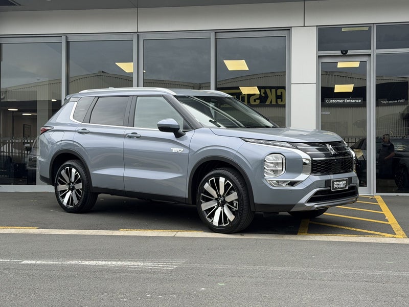 2026 Mitsubishi Outlander PHEV XLS 4WD - YAMAHA...