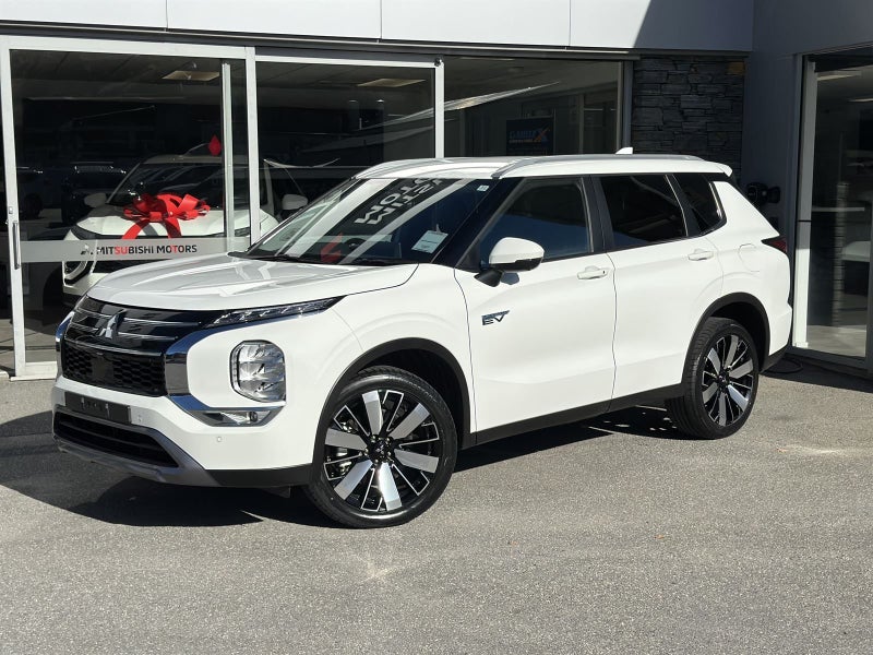 2026 Mitsubishi Outlander PHEV XLS (S-AWC)