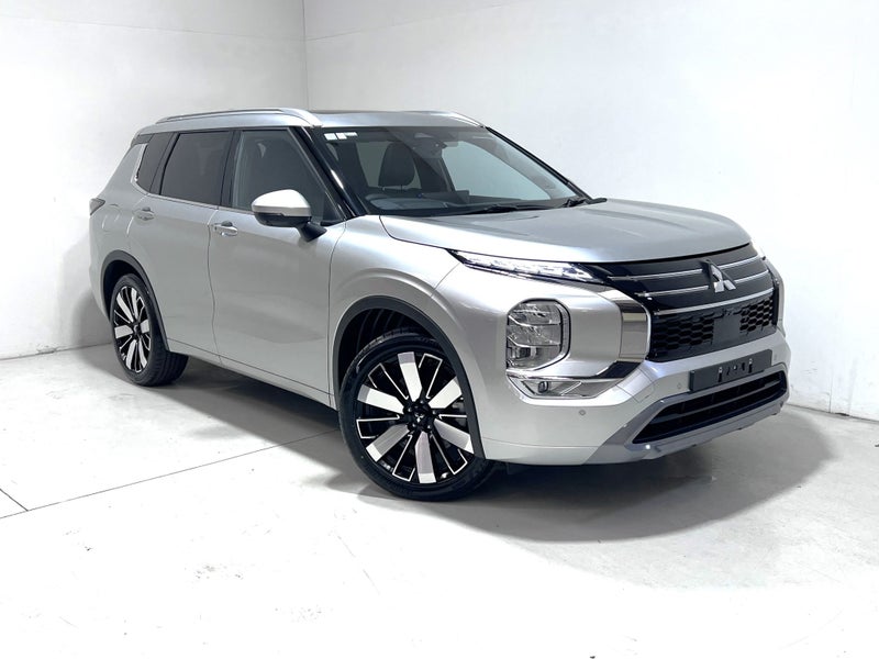 2026 Mitsubishi Outlander VRX 2.5 2WD 7 SEAT SUV