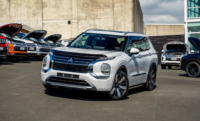 2026 Mitsubishi Outlander Vrx 2.5P/4Wd/Cvt