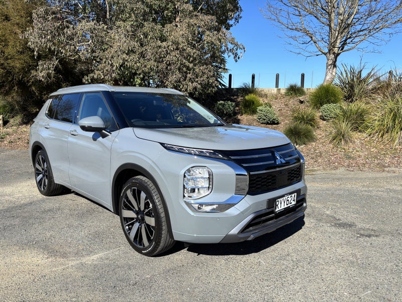 2026 Mitsubishi Outlander VRX 2.5P 4WD CVT AUTO...