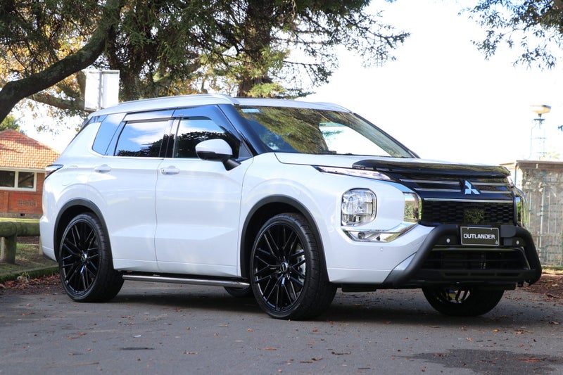 2026 Mitsubishi Outlander VRX 2WD 2.5P