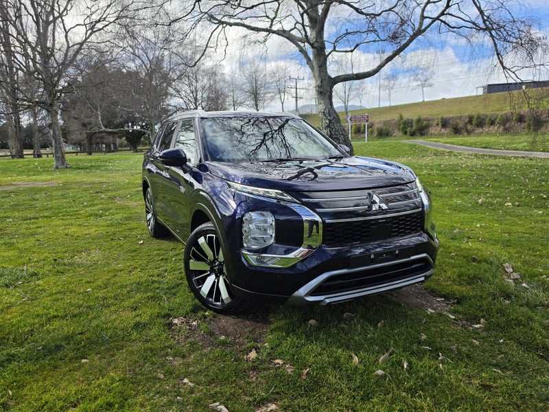2026 Mitsubishi Outlander XLS PHEV/4WD/AT