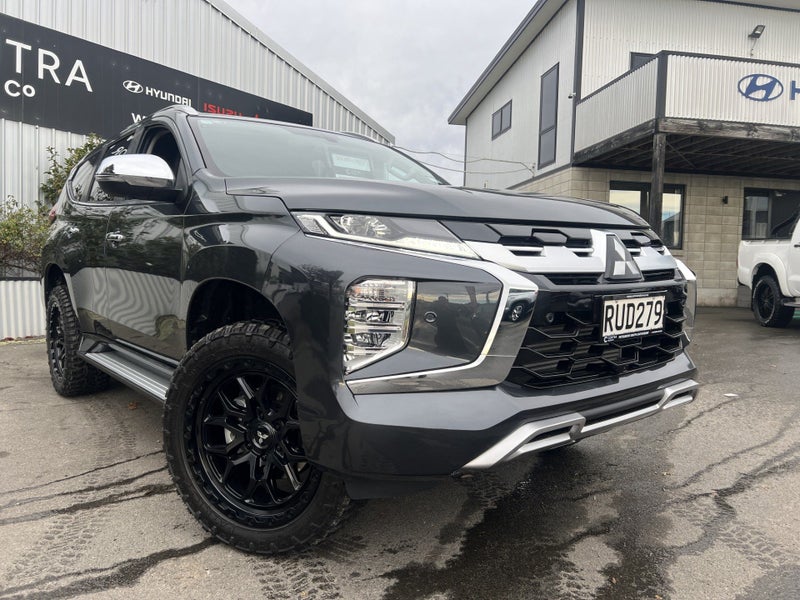 2026 Mitsubishi Pajero Sport 2.4D VRX 4WD