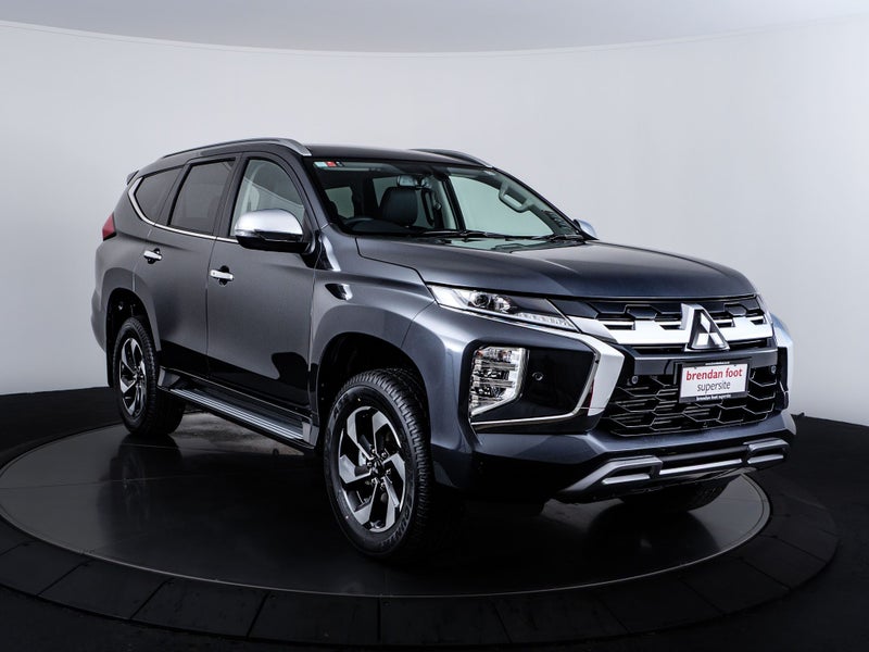 2026 Mitsubishi Pajero SPORT VRX 4WD 7 SEATER