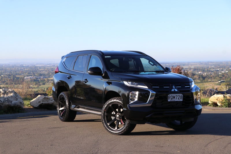 2026 Mitsubishi Pajero Sport VRX Black Edition 4WD
