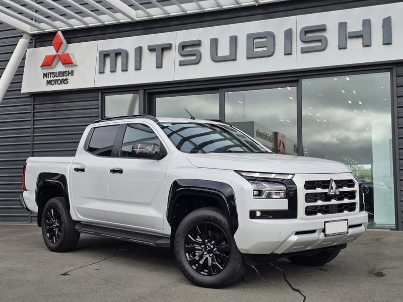 2026 Mitsubishi Triton 4WD VRX AUTO