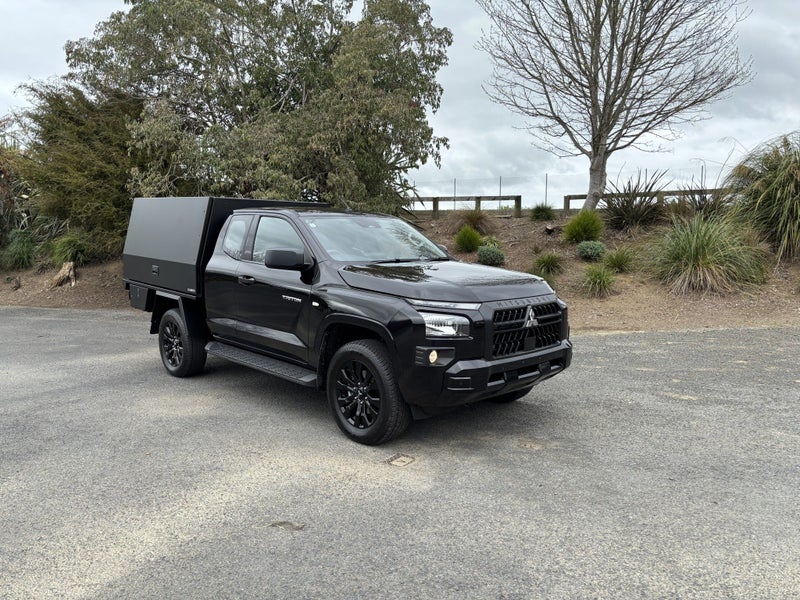 2026 Mitsubishi Triton CC C GLX 4WD 6AT 2.4 4X4...