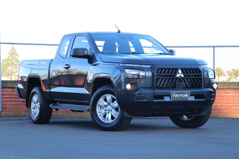 2026 Mitsubishi Triton Club Cab GLX 4WD 6AT