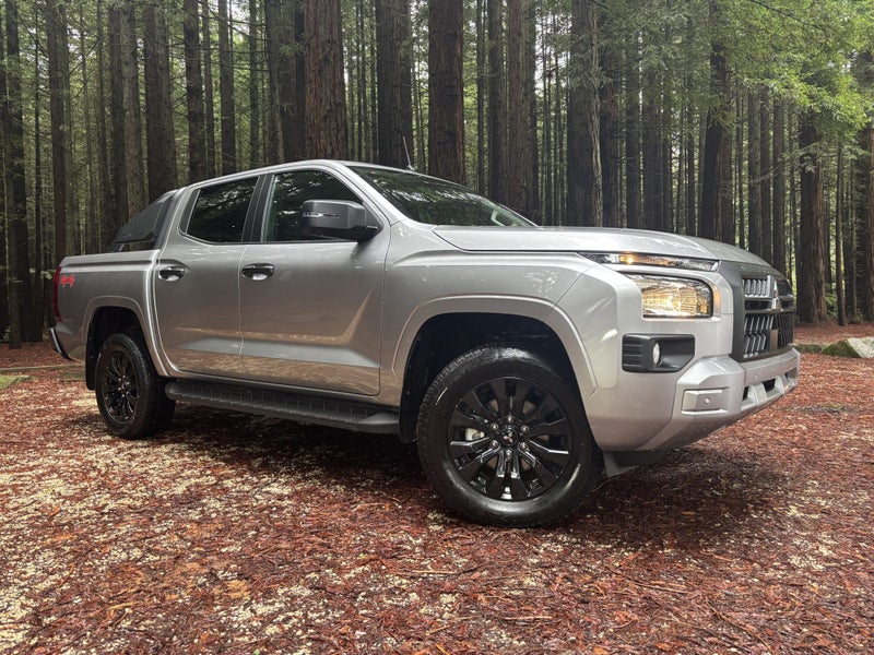 2026 Mitsubishi Triton DC GLXS 4WD