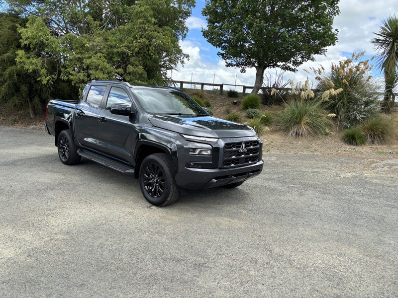 2026 Mitsubishi Triton DC VRX 6AT 2.4DT/6AT AUT...