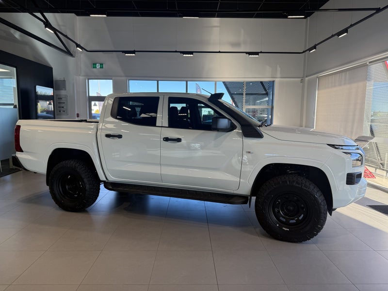 2026 Mitsubishi Triton DC WS 2.4D GLX 4WD 6AT