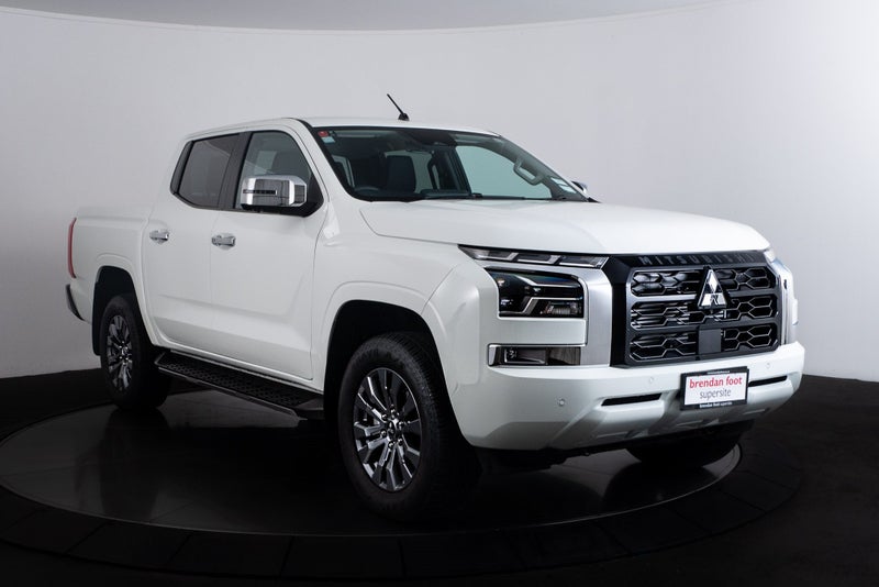 2026 Mitsubishi Triton DC WS 2.4D GLXR 2WD 6AT