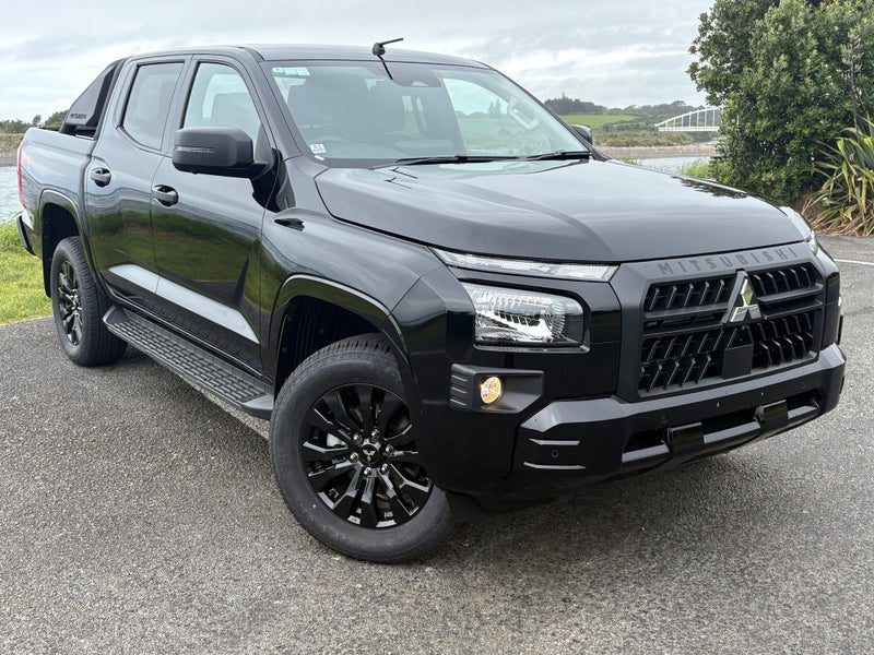 2026 Mitsubishi Triton DC WS 2.4D GLXS 4WD 6AT