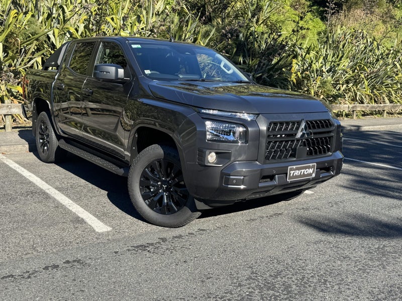 2026 Mitsubishi Triton DC WS 2.4D GLXS 4WD 6AT