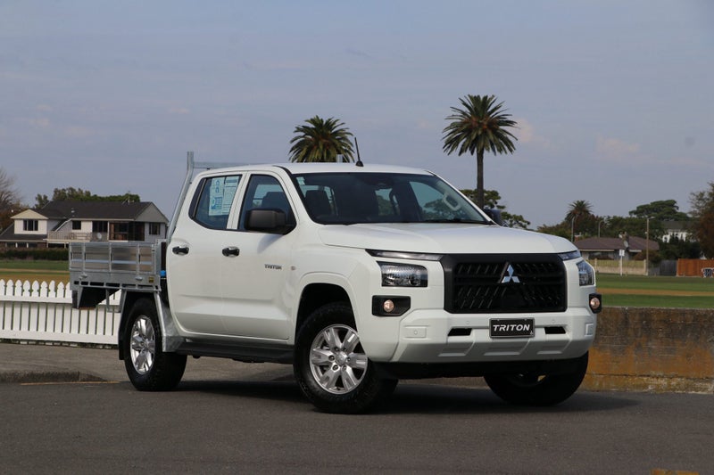 2026 Mitsubishi Triton GLX 4WD FLAT DECK DOUBLE...
