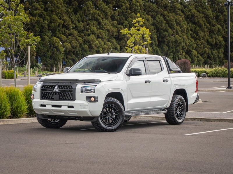 2026 Mitsubishi Triton GLX Sport DC WS 2.4D 4WD...