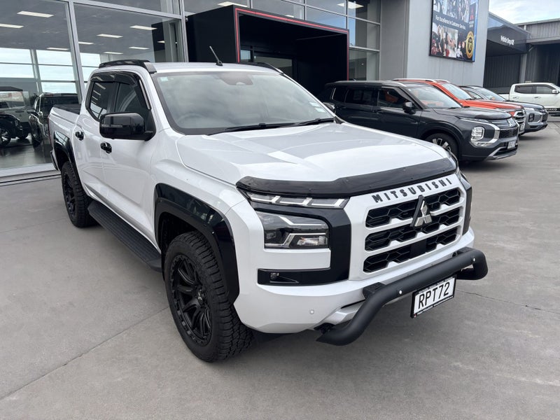 2026 Mitsubishi Triton VRX 4WD