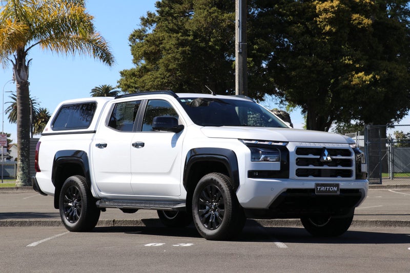 2026 Mitsubishi Triton VRX 4WD Auto