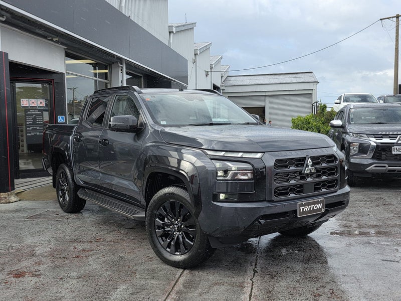 2026 Mitsubishi Triton VRX 4x4