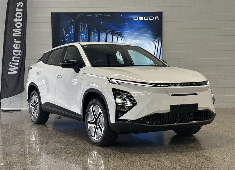 2026 Omoda E5 BX