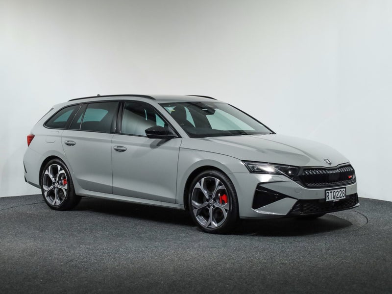 2026 Skoda Octavia RS Wagon 195kW