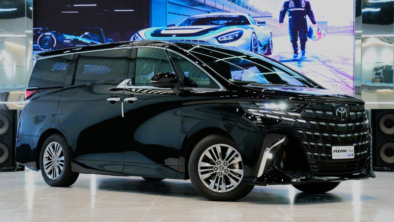 2026 Toyota Alphard TV & Pilot seat Luxury