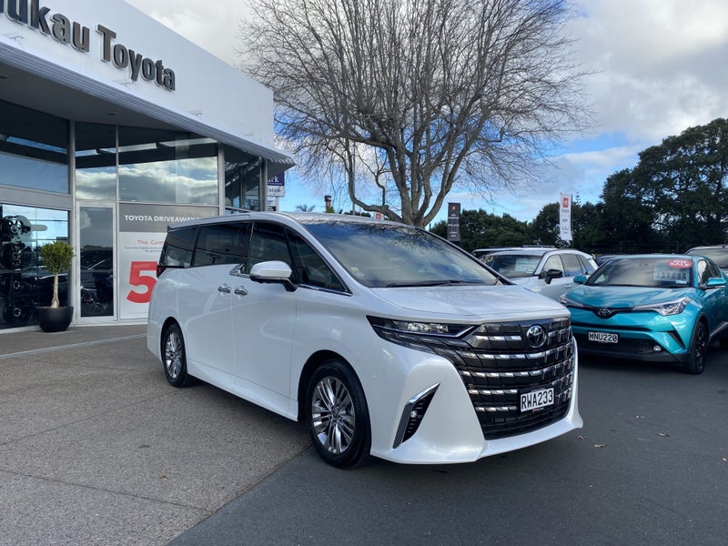 2026 Toyota Alphard Z 2.5P Hybrid 7 Seater Van