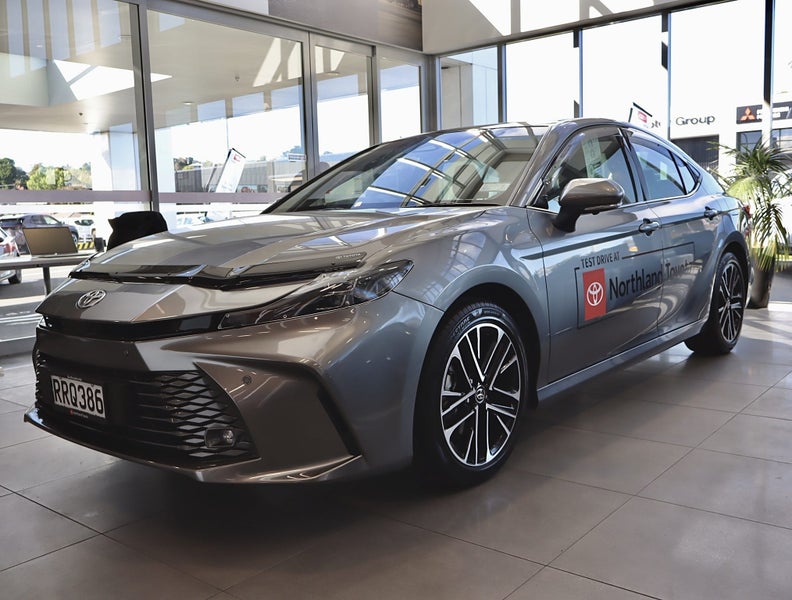 2026 Toyota Camry ZR 2.5P HEV ECVT FWD SD/4D/5S