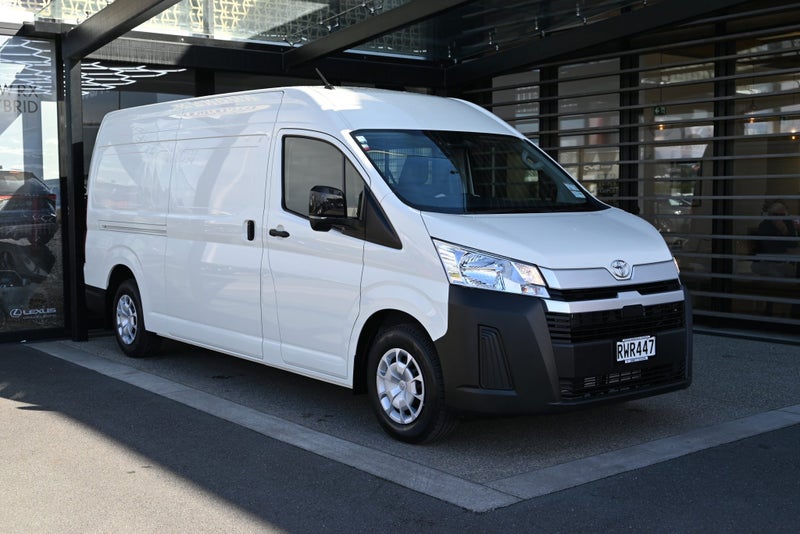 2026 Toyota Hiace ZX 2.8 Turbo Diesel Auto RWD...
