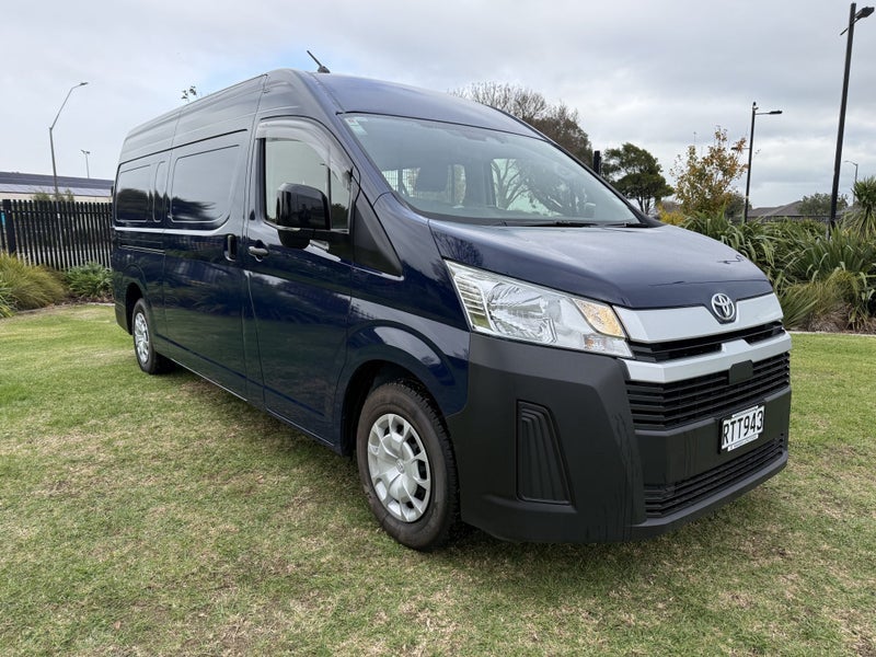 2026 Toyota Hiace ZX 2.8DT Auto Barn Rear Door