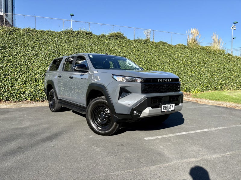 2026 Toyota Hilux SR 2.8DT 6AT 2WD DCU/4D/5S