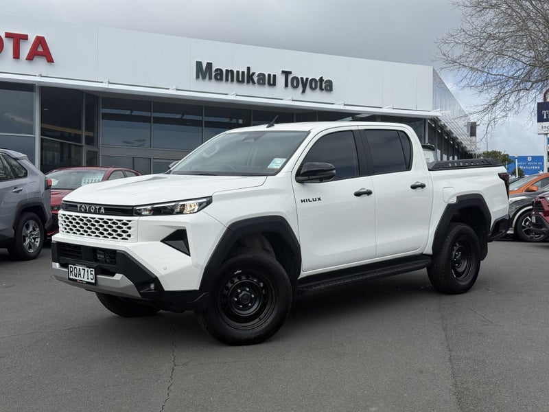 2026 Toyota Hilux SR 2.8DT 6AT 2WD DCU/4D/5S