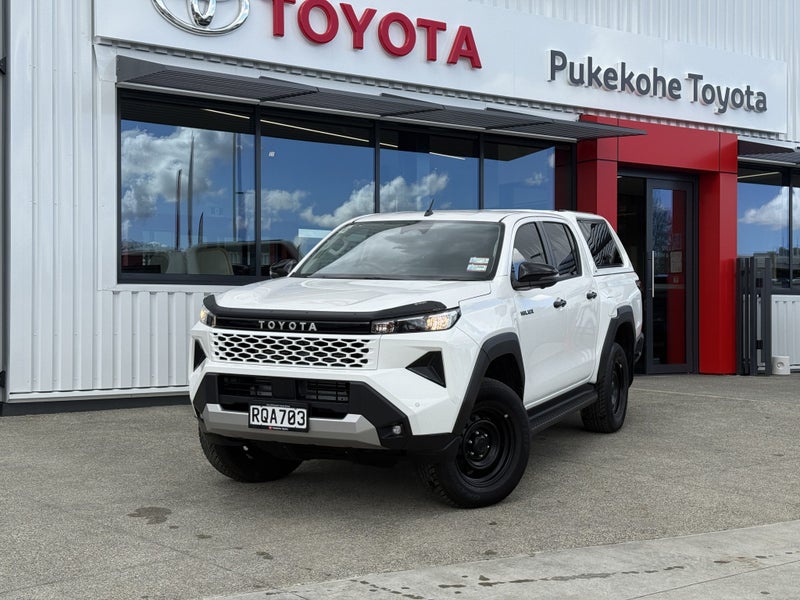 2026 Toyota Hilux SR 2.8DT 6AT 2WD Double Cab