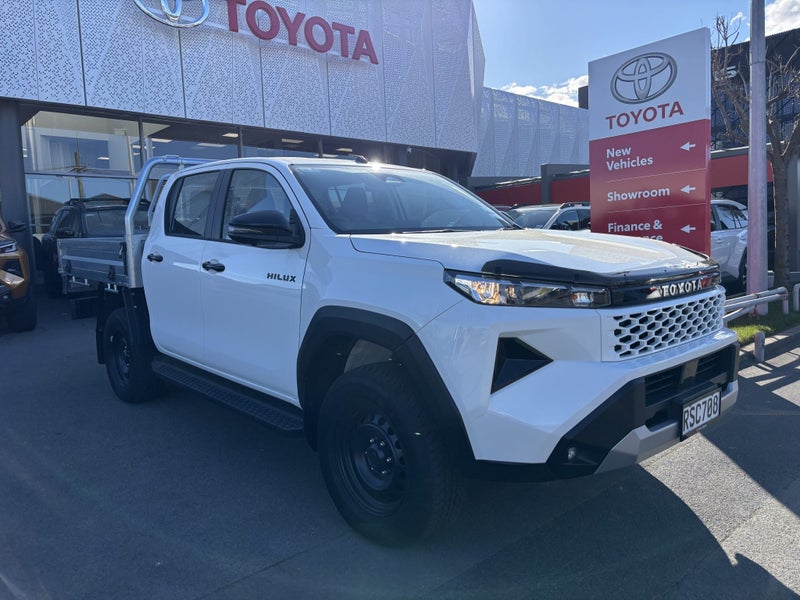 2026 Toyota Hilux SR 2.8DT Hybrid 4WD 6AT Doubl...