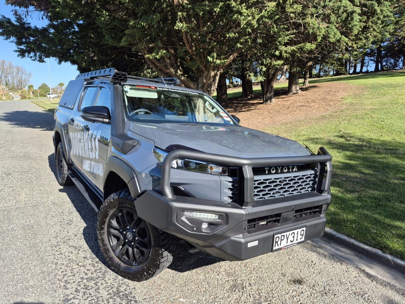 2026 Toyota Hilux SR 2.8DT Hybrid 6AT 4WD DCW/4...