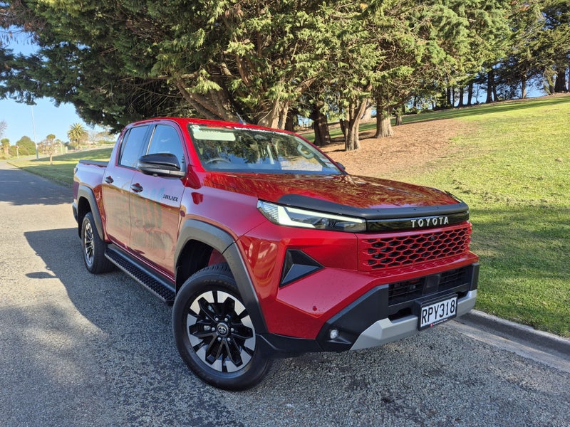 2026 Toyota Hilux SR5 Limited 2.8DT Hybrid 6AT...