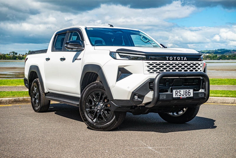 2026 Toyota Hilux SR5 Limited Hybrid Ready to Go