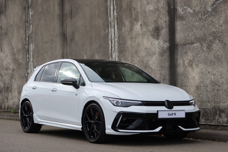 2026 Volkswagen Golf R Black Edition & Touring...