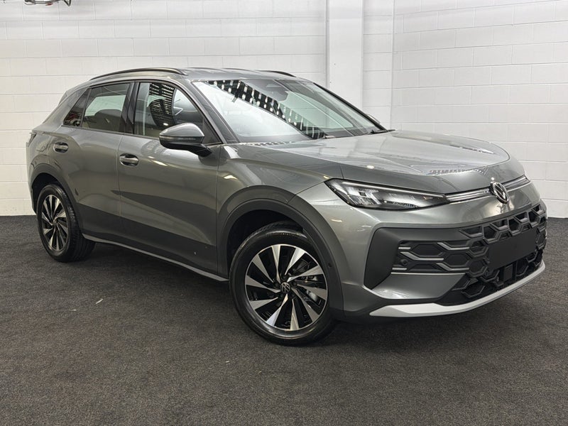 2026 Volkswagen T-Roc Hybrid | Life