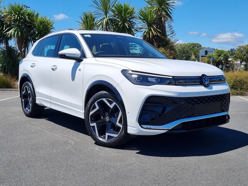 2026 Volkswagen Tiguan R-Line 1.4Pt/7At