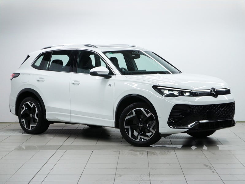 2026 Volkswagen Tiguan R-Line 2WD