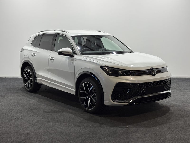 2026 Volkswagen Tiguan R-Line AWD