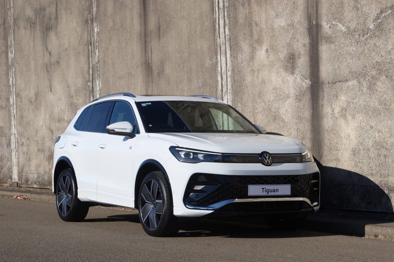 2026 Volkswagen Tiguan R-Line AWD Touring package