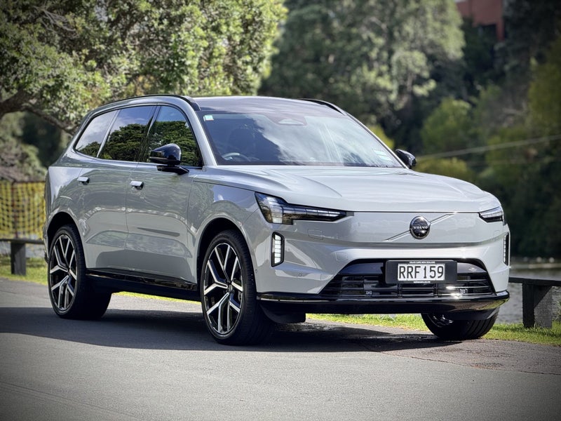 2026 Volvo EX90 Ultra Twin Motor Performance