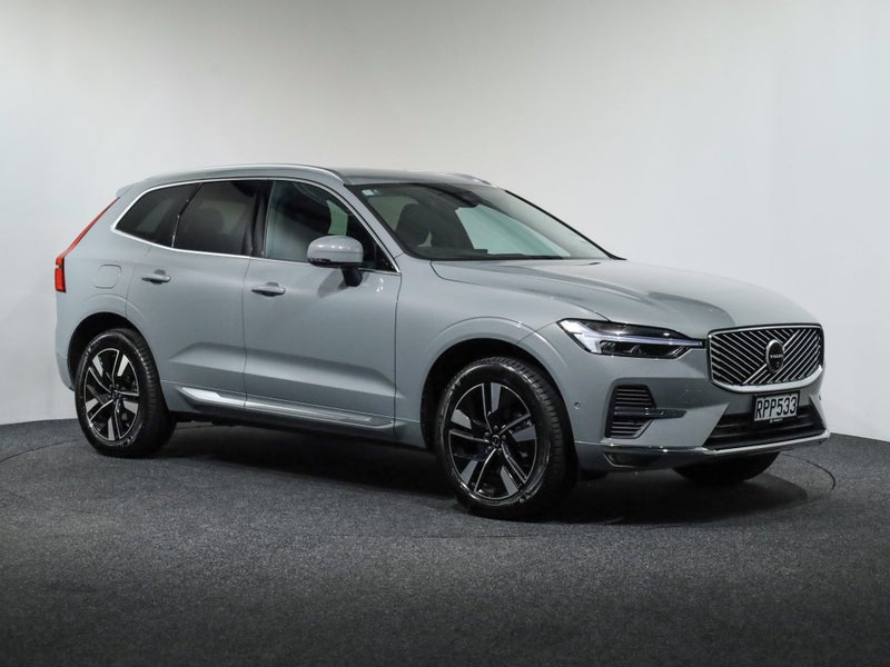 2026 Volvo XC60 B5 AWD PLUS